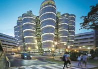 666_16_Learning Hub_Evening view of the Learning Hub from Nanyang Drive_CREDIT_Hufton and Crow